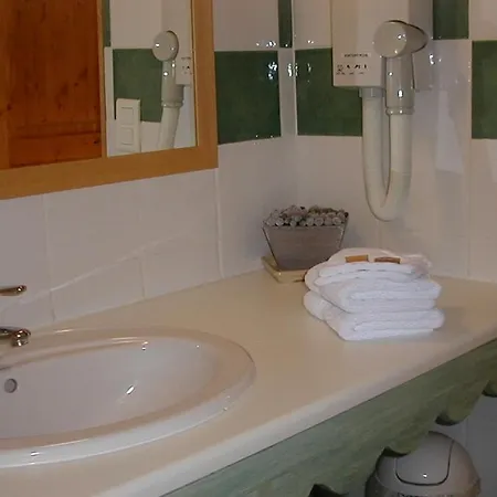 La Comboursiere Bed & Breakfast
